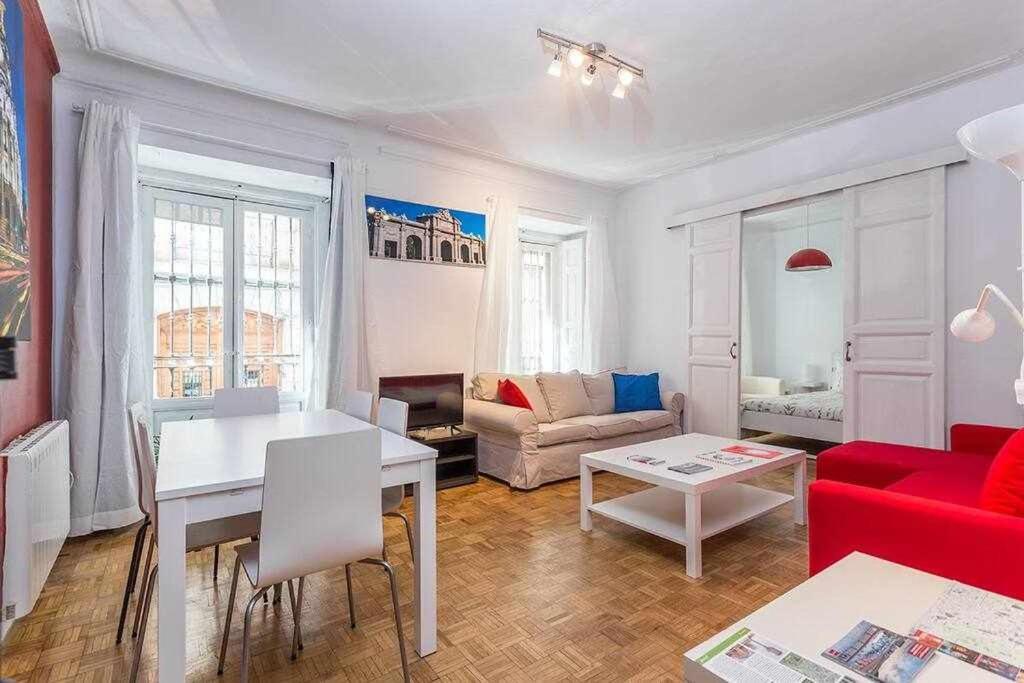 Piso Confortable Y Centrico Apartment Madrid Exterior photo